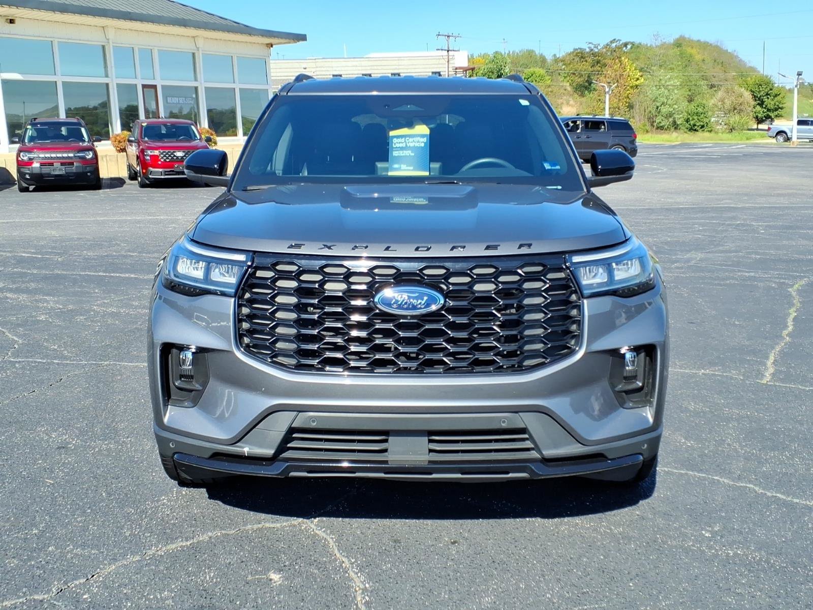 Certified 2025 Ford Explorer ST-Line w/ Premium Package AWD/4WD image 2