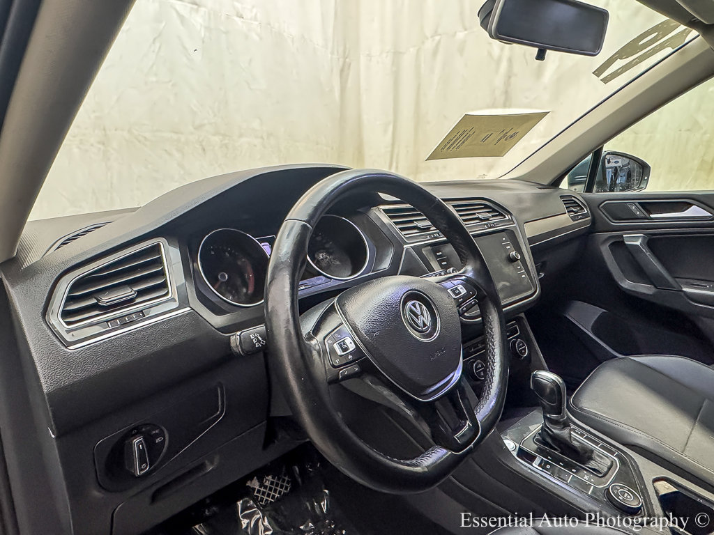 Used 2019 Volkswagen Tiguan SE w/ Panoramic Sunroof Package AWD/4WD image 10
