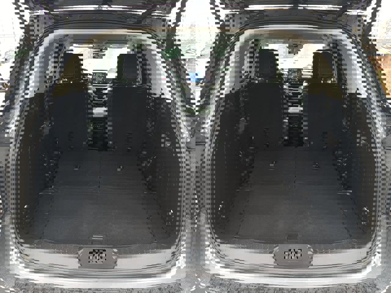 Certified 2025 Ford Explorer Active w/ Active Comfort Package image 11