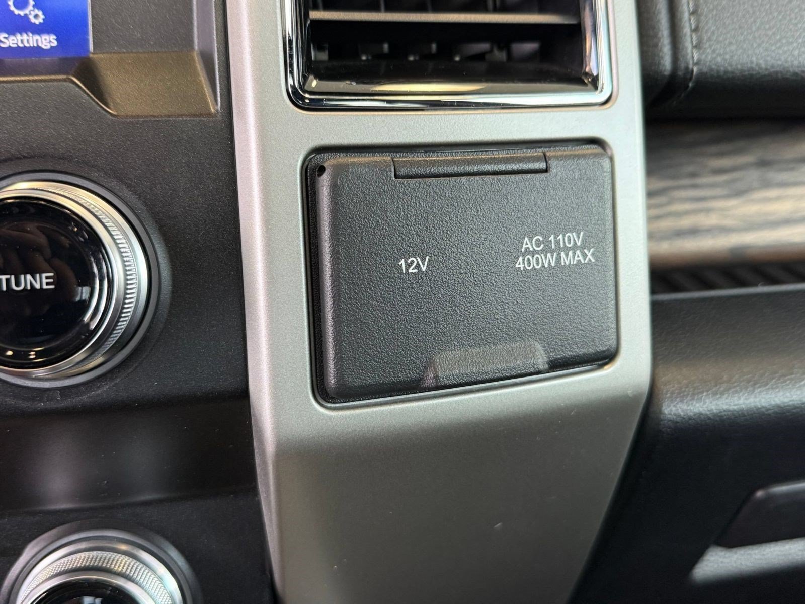 Certified 2019 Ford F150 Lariat w/ Equipment Group 502A Luxury AWD/4WD image 33