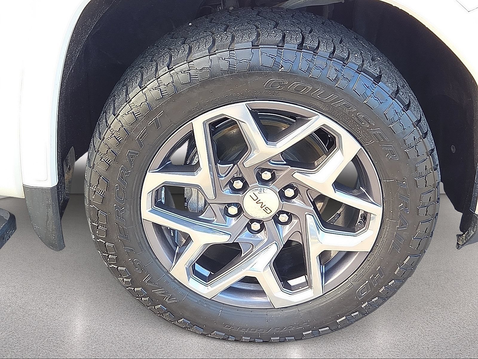 Used 2022 GMC Sierra 1500 SLT w/ SLT Convenience Package AWD/4WD image 7