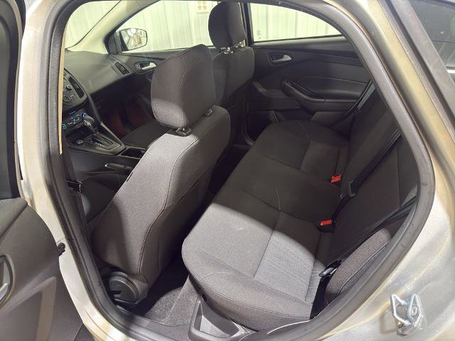 Certified 2017 Ford Focus SE image 13