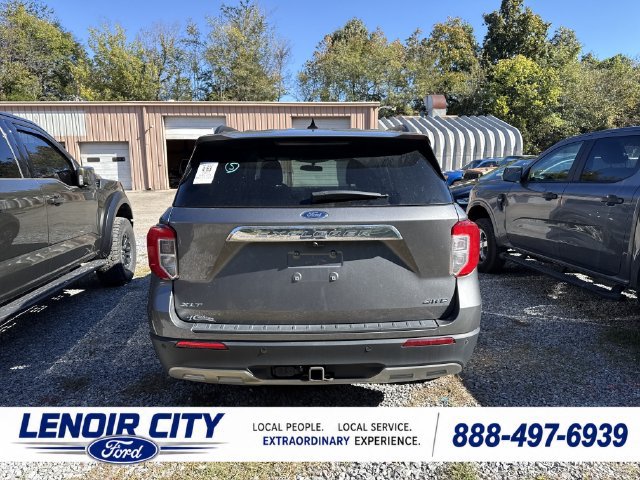 Certified 2023 Ford Explorer XLT w/ Equipment Group 202A AWD/4WD image 3