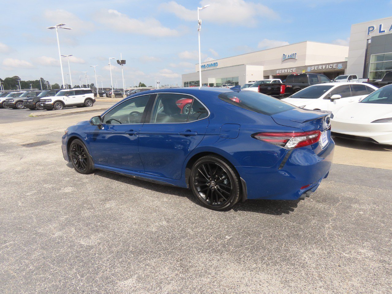 Used 2024 Toyota Camry XSE FWD image 13
