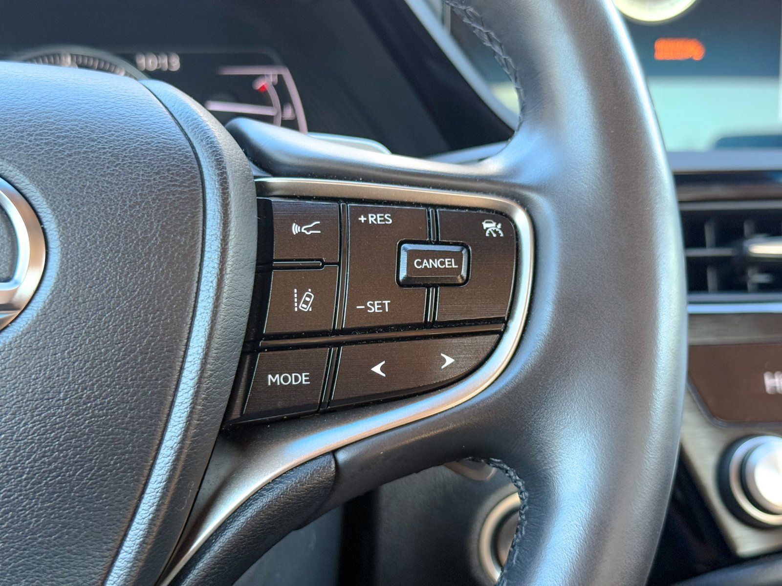 Used 2022 Lexus ES 350 image 38