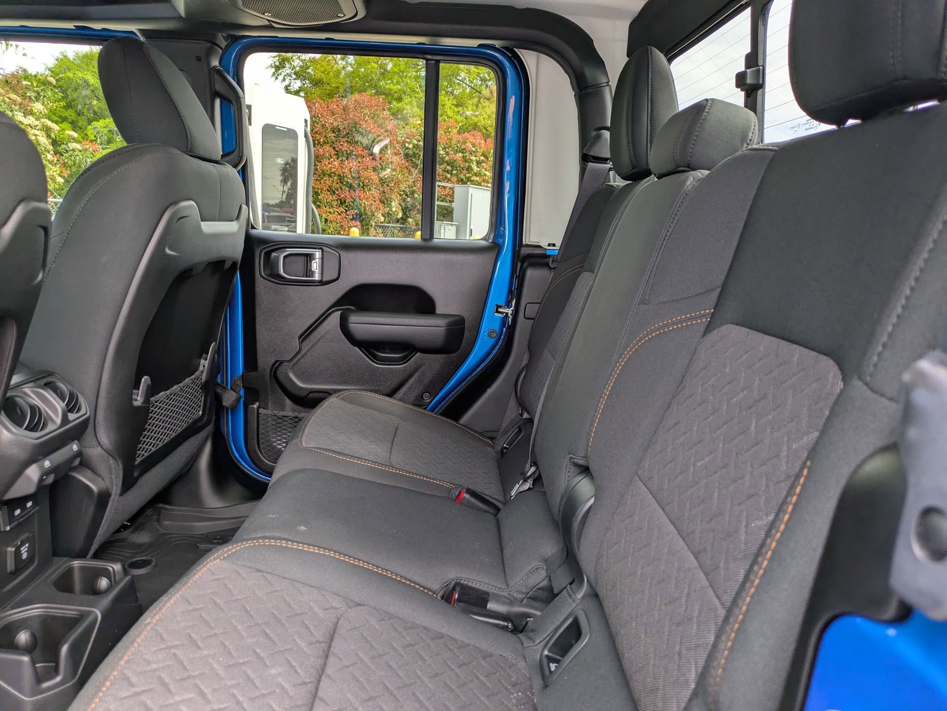 Used 2024 Jeep Gladiator Mojave w/ Convenience Group image 17