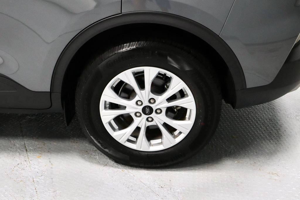 Certified 2025 Ford Escape Active AWD/4WD image 18