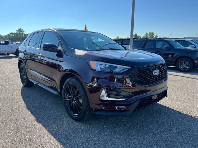 Certified 2024 Ford Edge ST-Line AWD/4WD image 2