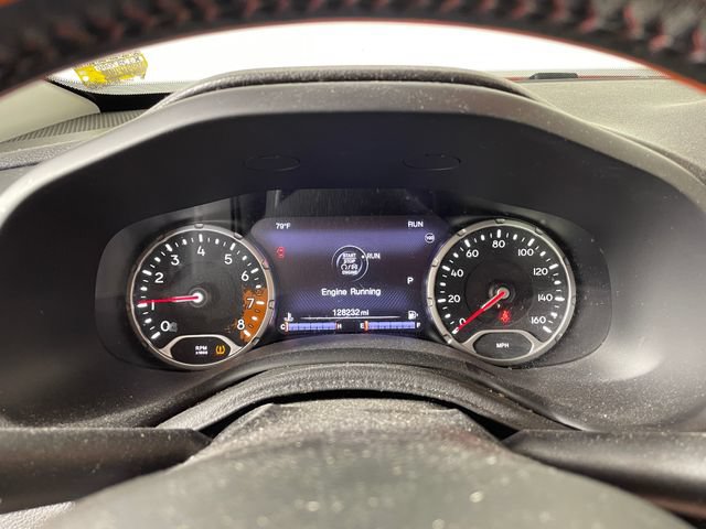 Used 2017 Jeep Renegade Trailhawk AWD/4WD image 5