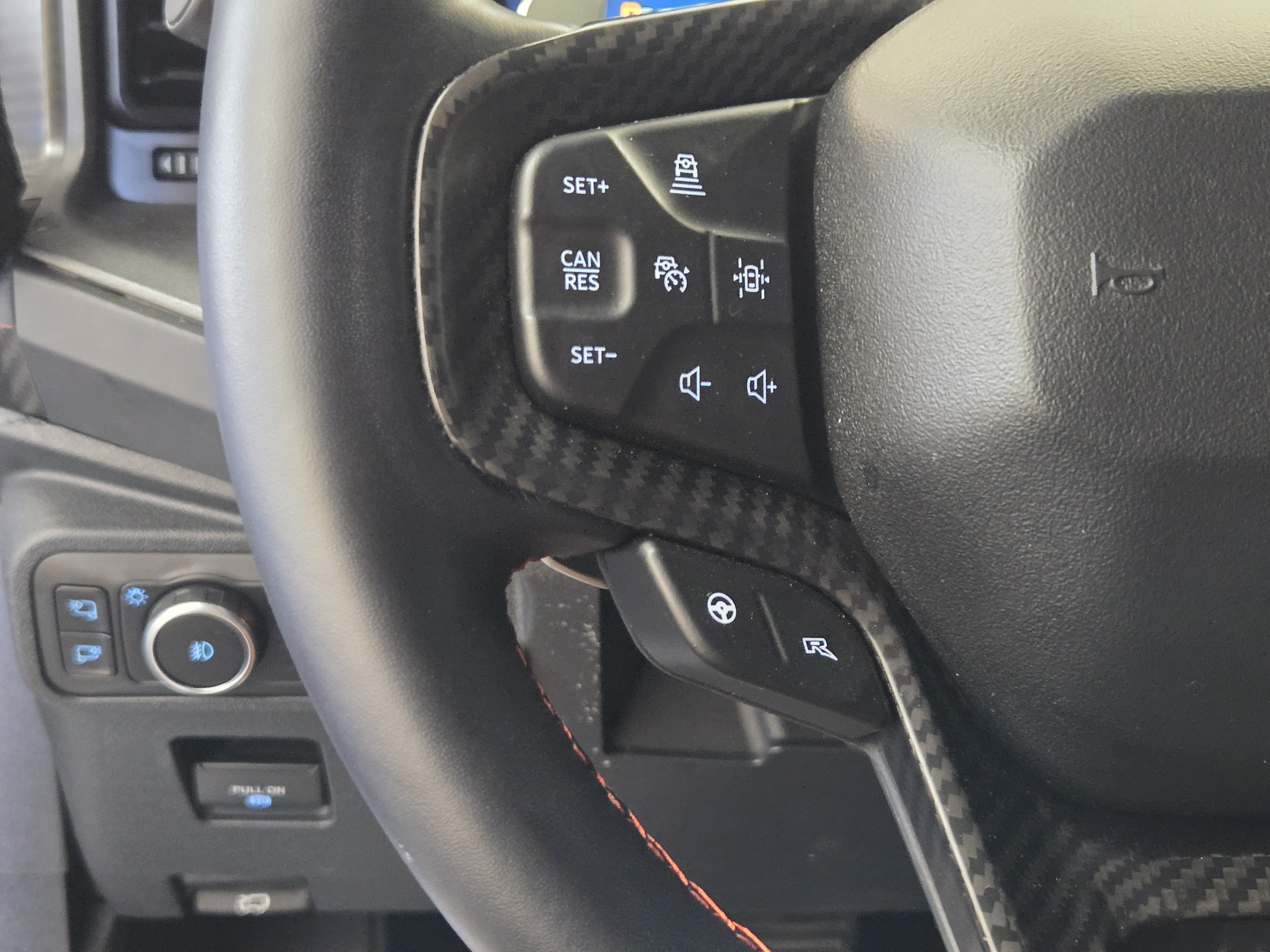 Certified 2025 Ford Bronco Raptor w/ Interior Carbon Fiber Pack AWD/4WD image 28