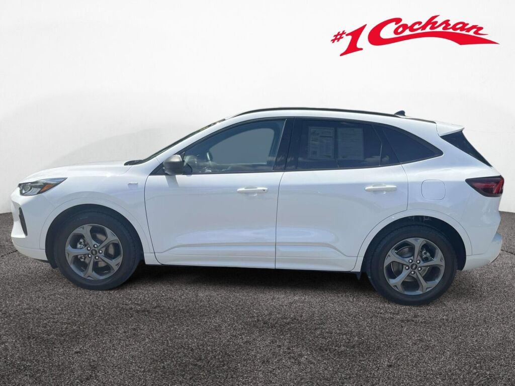 Certified 2023 Ford Escape ST-Line w/ Tech Pack #1 FWD image 11