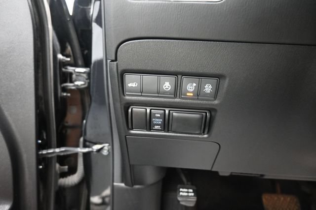 Used 2020 Nissan Armada Platinum w/ Platinum Reserve Package AWD/4WD image 19