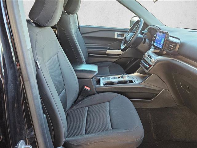 Certified 2023 Ford Explorer XLT RWD image 13