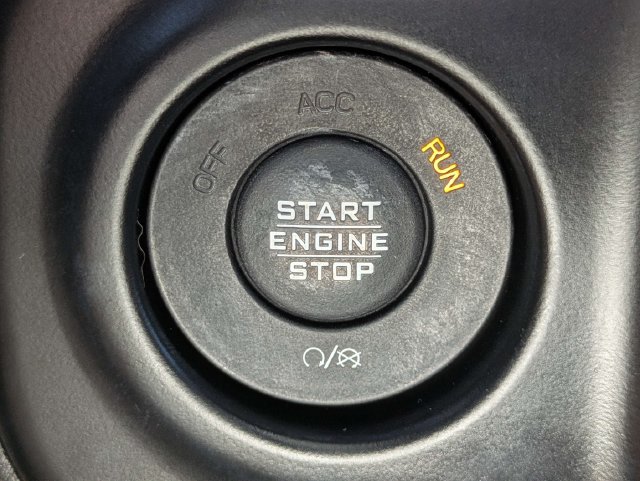 Used 2020 Jeep Wrangler Unlimited Rubicon AWD/4WD image 28