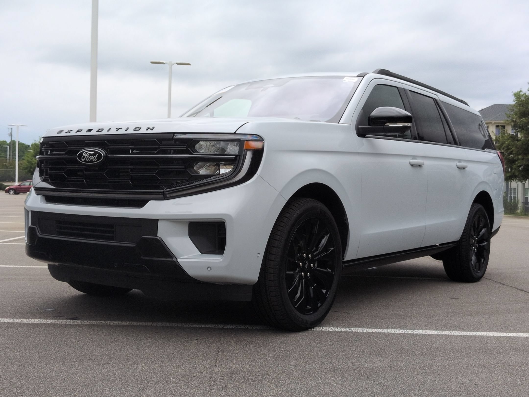 Certified 2025 Ford Expedition Max Platinum w/ Stealth Appearance Package AWD/4WD image 8