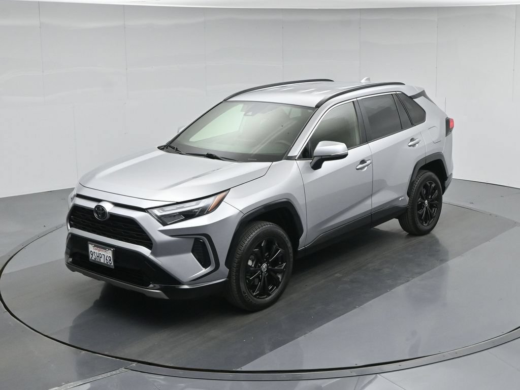 Used 2025 Toyota RAV4 SE AWD/4WD image 39