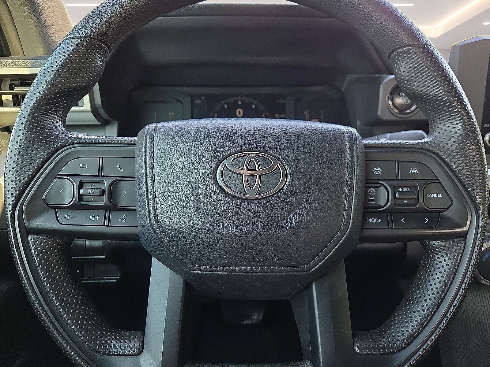 Used 2024 Toyota Tacoma SR5 AWD/4WD image 24