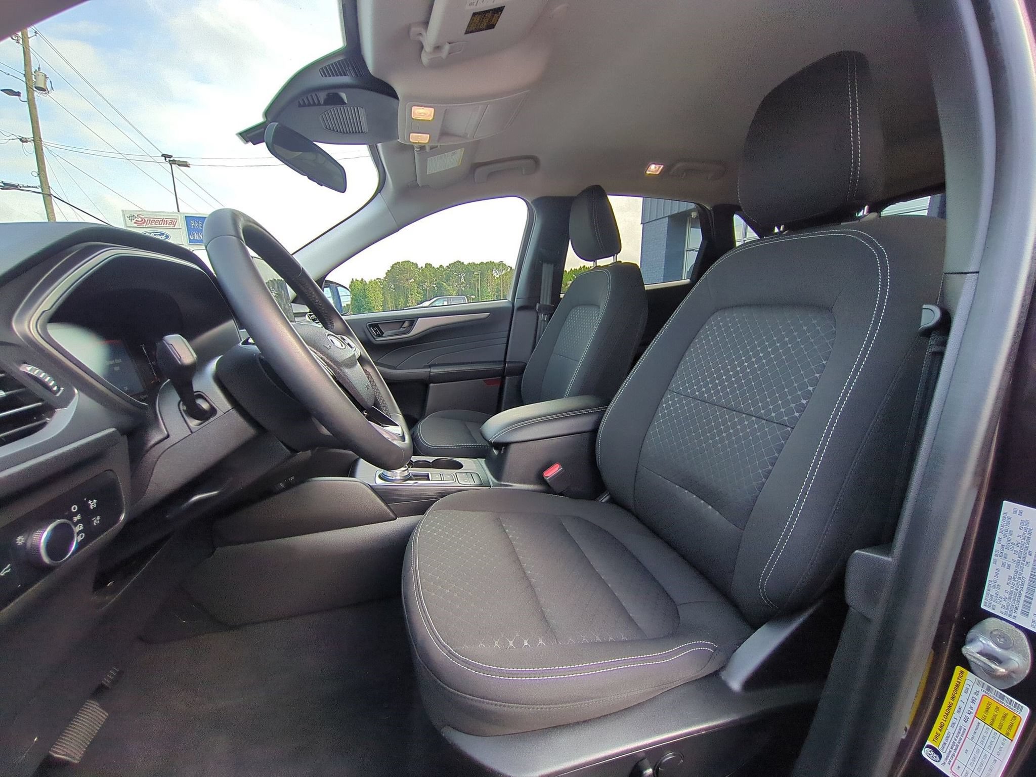 Certified 2023 Ford Escape Active AWD/4WD image 24