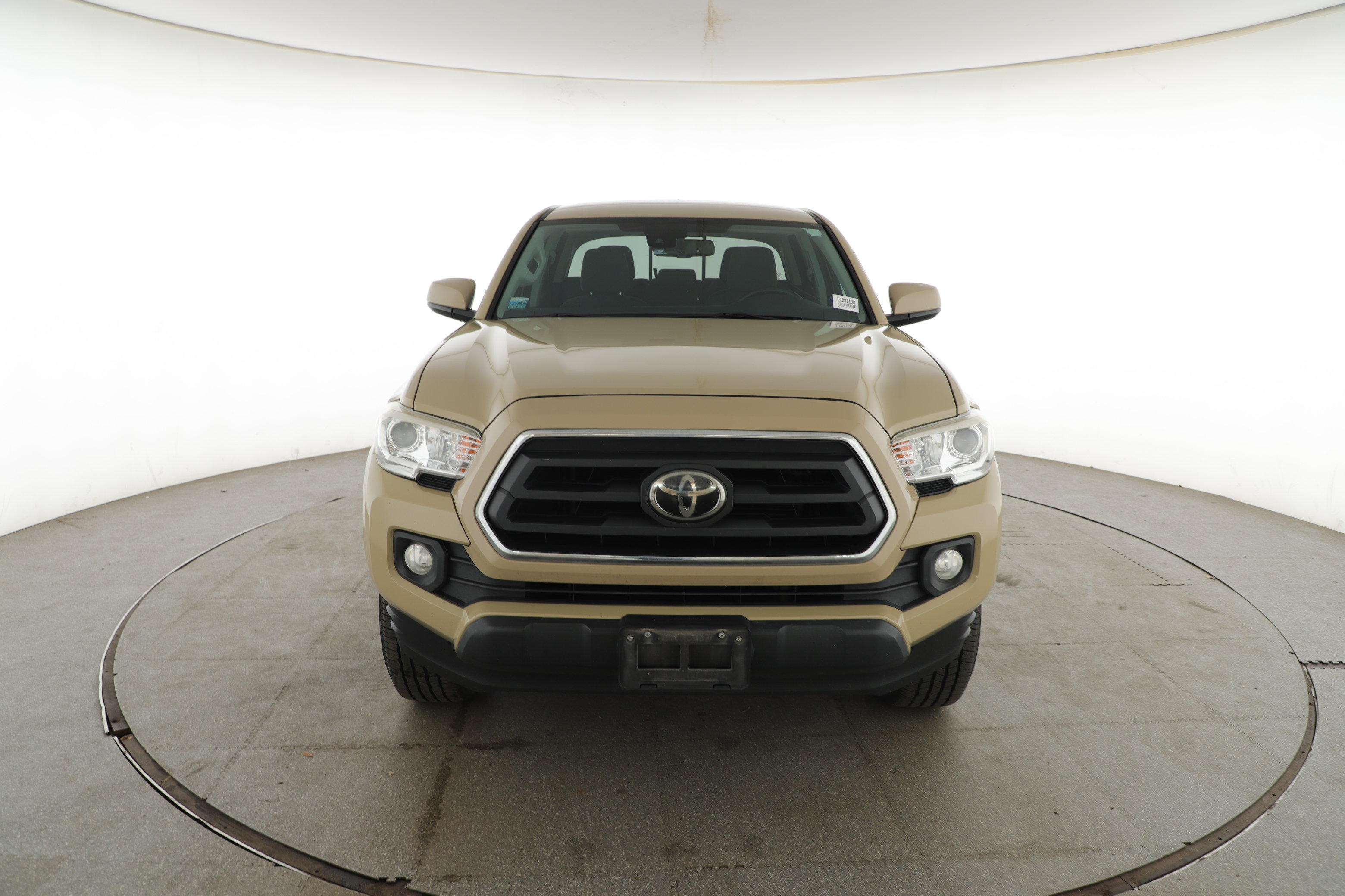 Used 2020 Toyota Tacoma SR5 RWD image 16