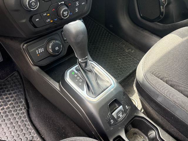 Used 2023 Jeep Renegade Altitude w/ Sun/Sound Group AWD/4WD image 27