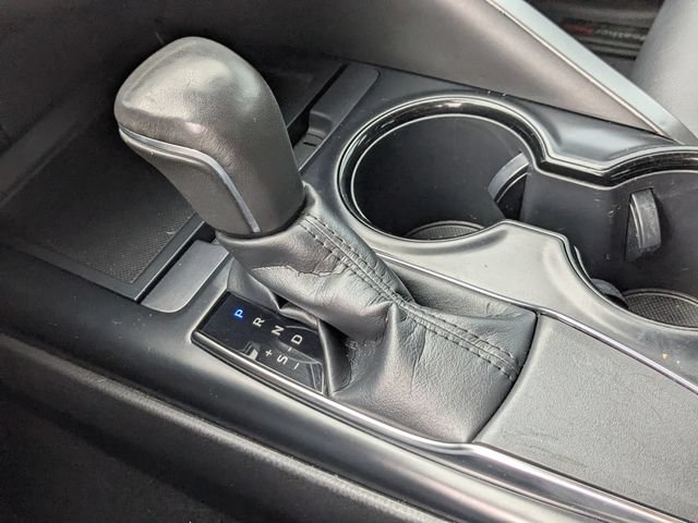 Used 2019 Toyota Camry SE FWD image 18