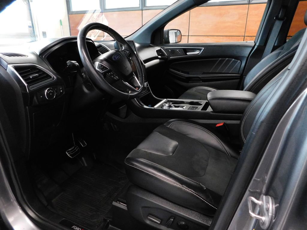 Certified 2022 Ford Edge ST w/ Equipment Group 401A AWD/4WD image 17
