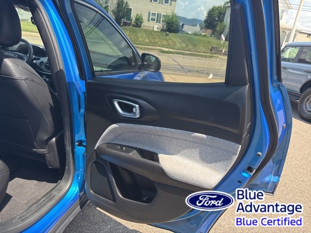 Used 2024 Jeep Compass Latitude image 29