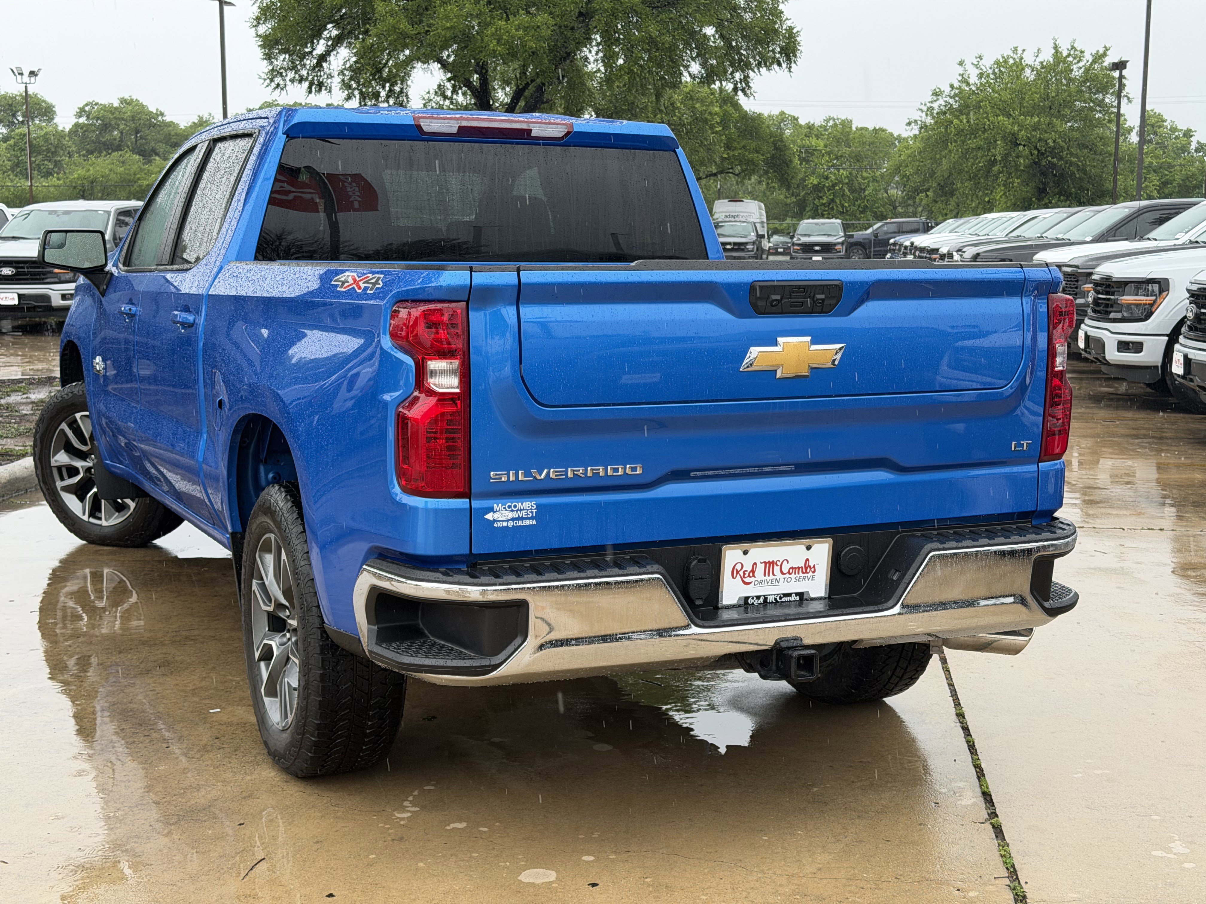 Used 2025 Chevrolet Silverado 1500 LT AWD/4WD image 11
