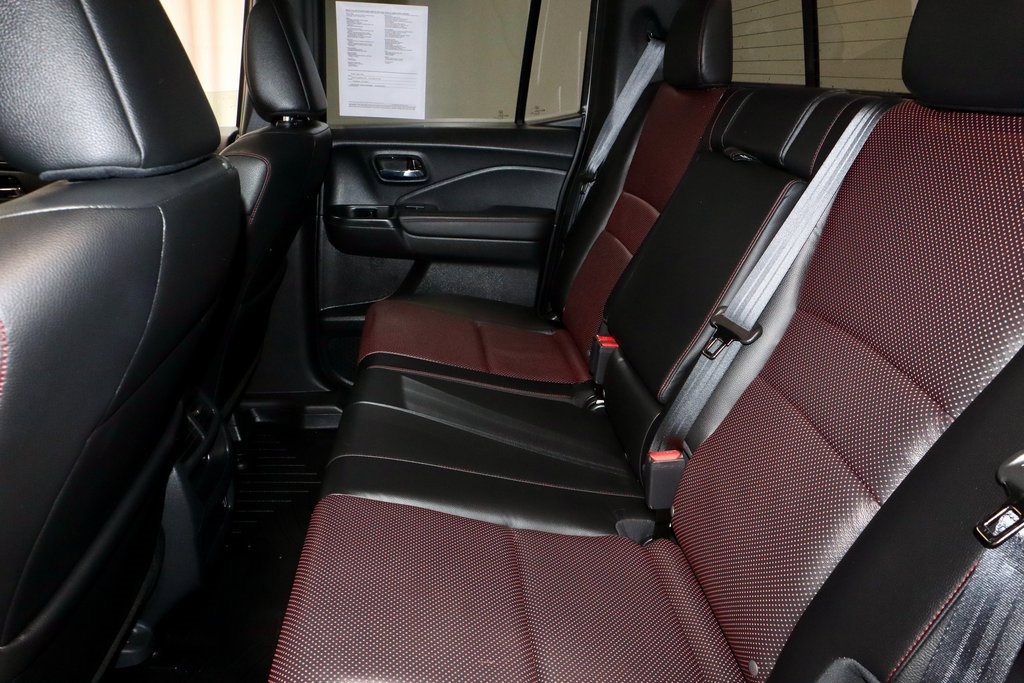 Used 2022 Honda Ridgeline Black Edition image 21