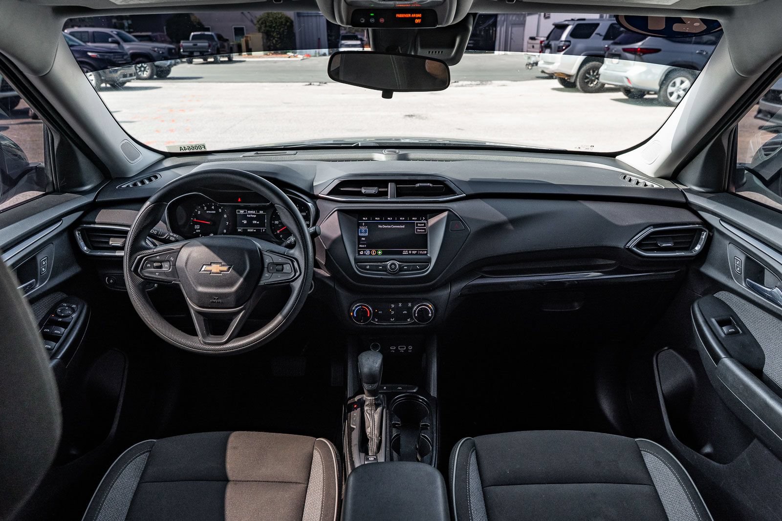 Used 2021 Chevrolet TrailBlazer LT FWD image 21