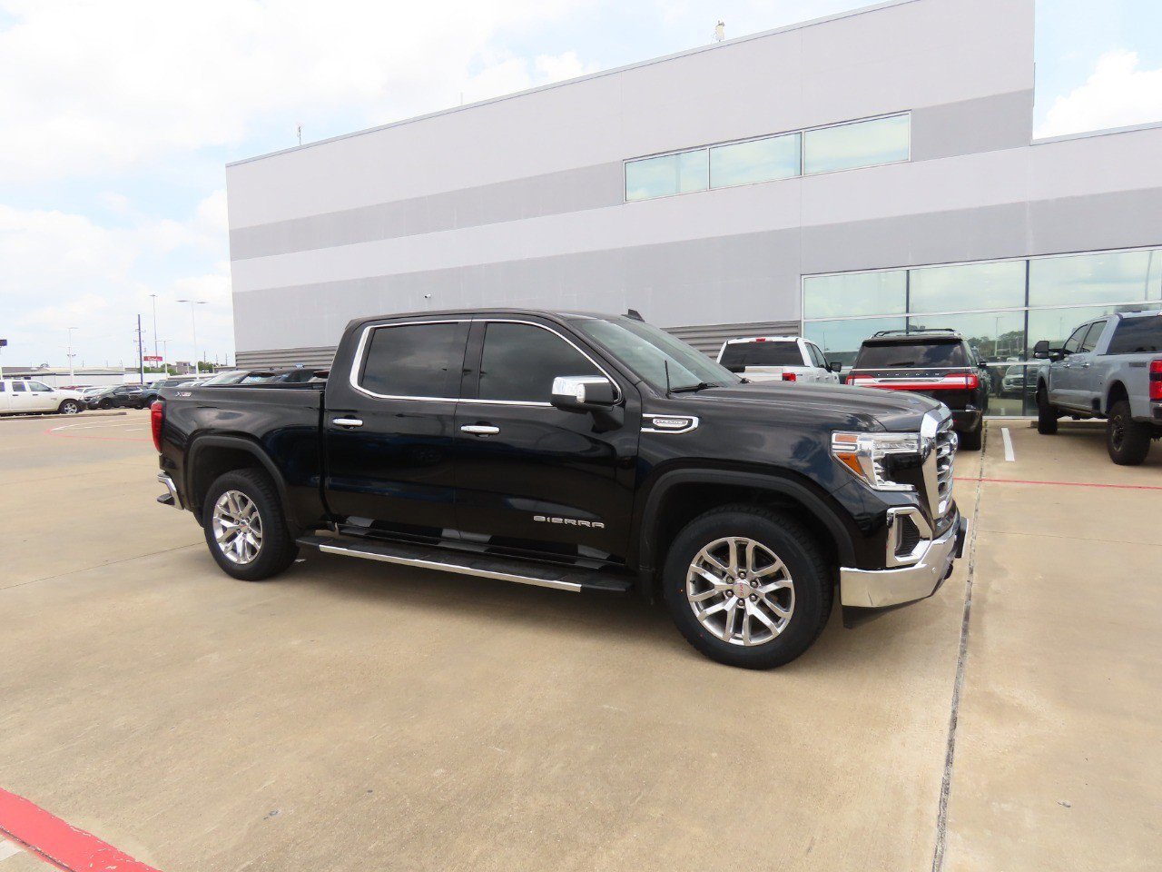 Used 2021 GMC Sierra 1500 SLT AWD/4WD image 6