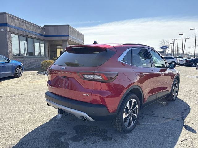 Certified 2023 Ford Escape Platinum w/ Class II Trailer Tow Package image 7