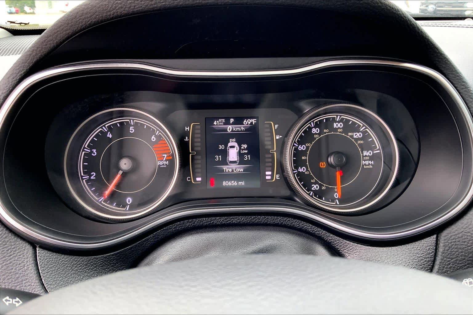 Used 2020 Jeep Cherokee Latitude Plus FWD image 21