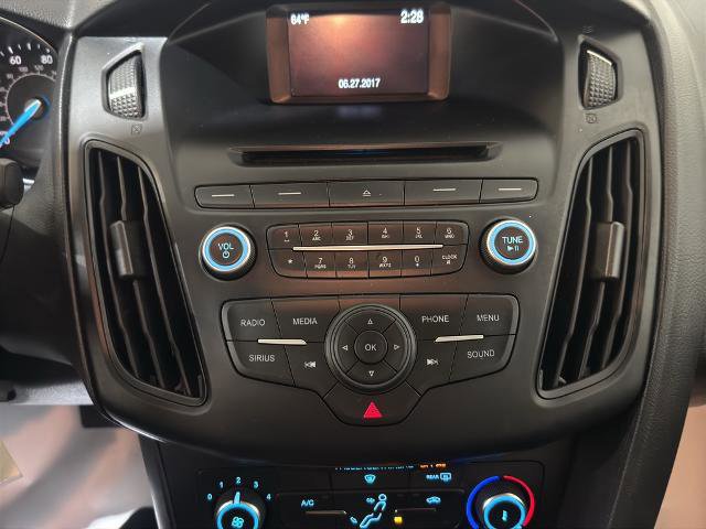 Certified 2017 Ford Focus SE image 9