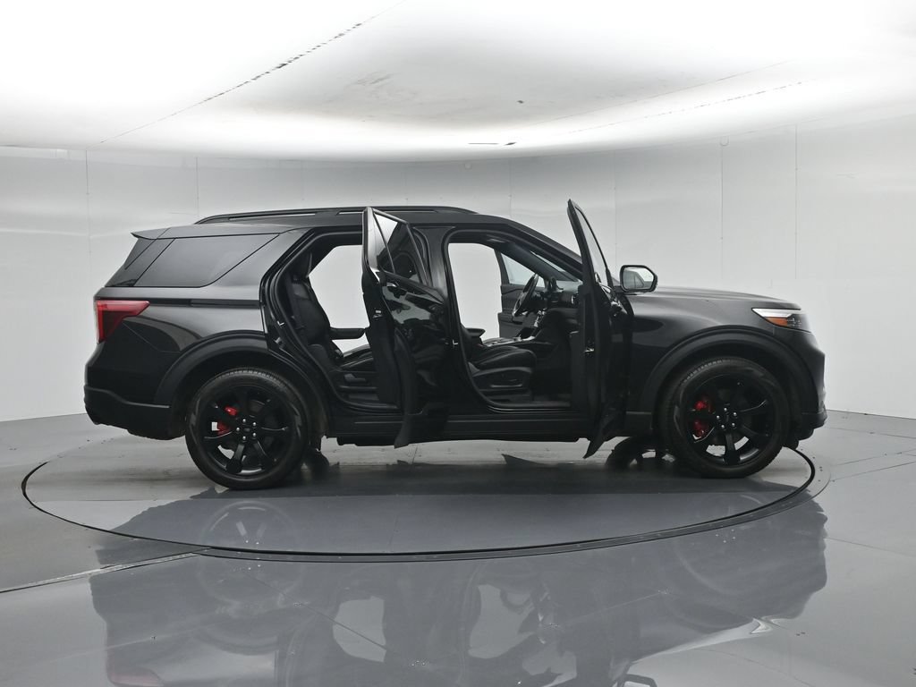 Certified 2023 Ford Explorer ST w/ Equipment Group 401A AWD/4WD image 39