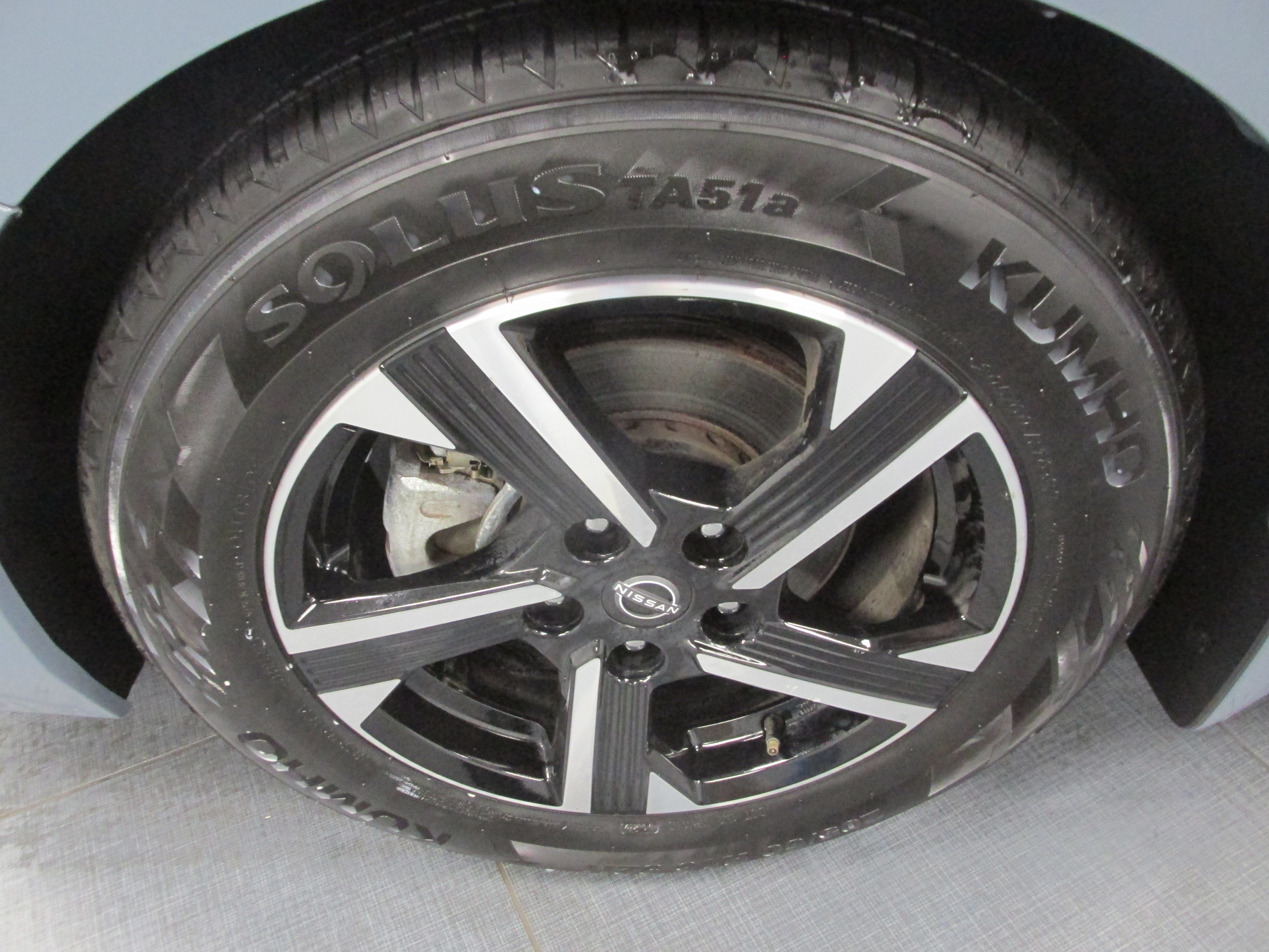 Used 2024 Nissan Sentra SV w/ All-Weather Package FWD image 14