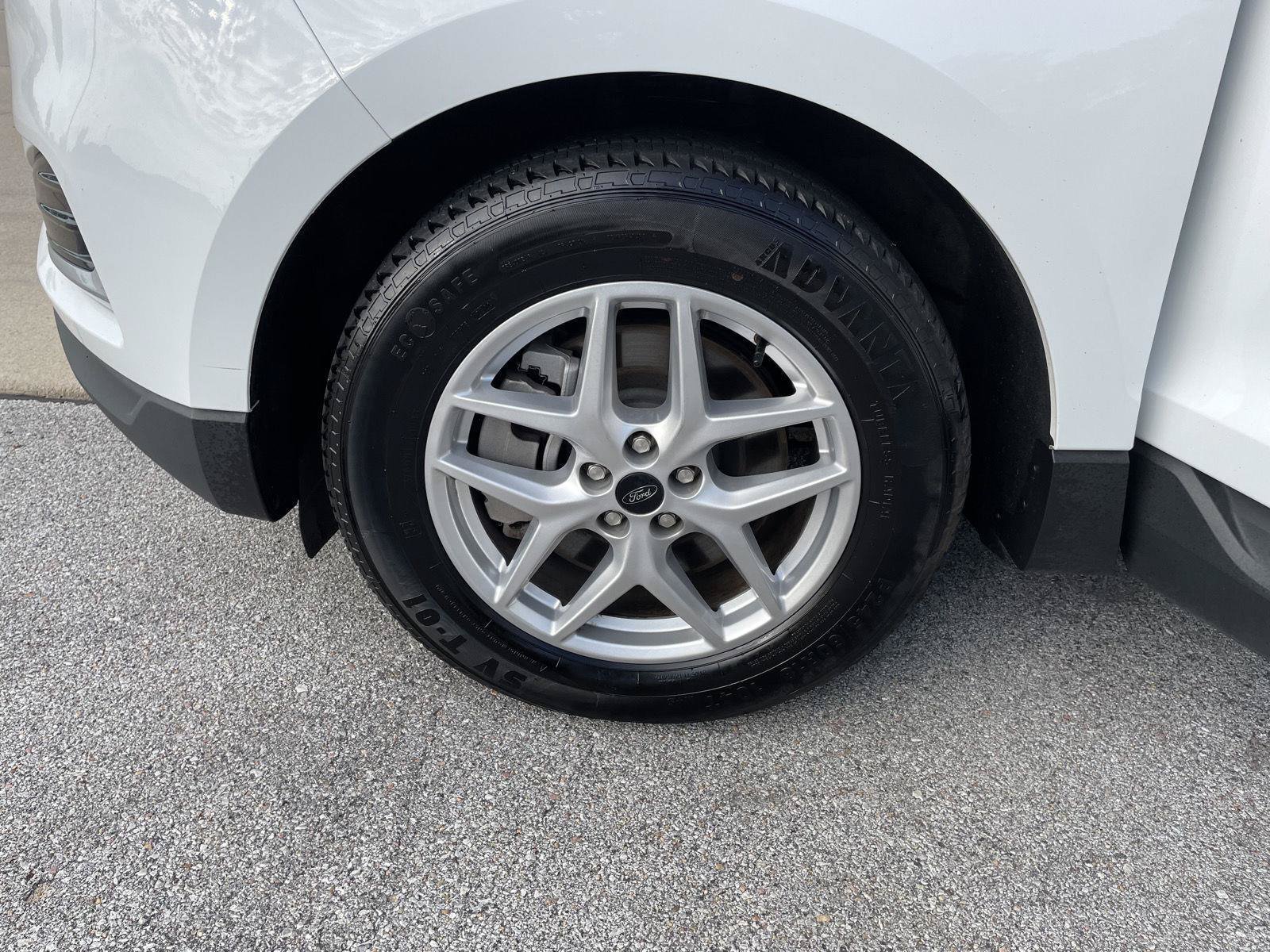 Certified 2024 Ford Edge SEL AWD/4WD image 10