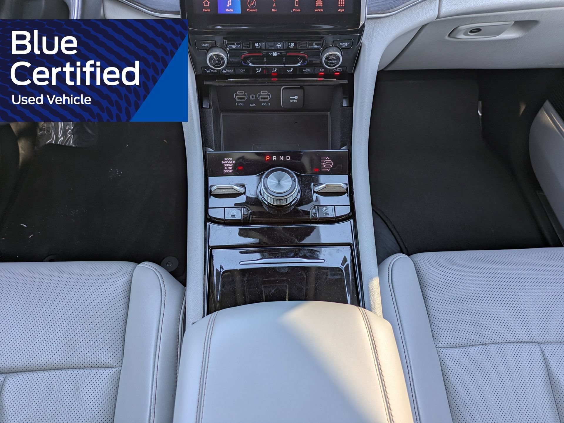 Used 2022 Jeep Grand Cherokee Overland w/ Luxury Tech Group IV AWD/4WD image 22