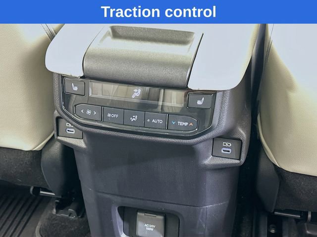 Used 2025 Toyota Grand Highlander AWD image 18