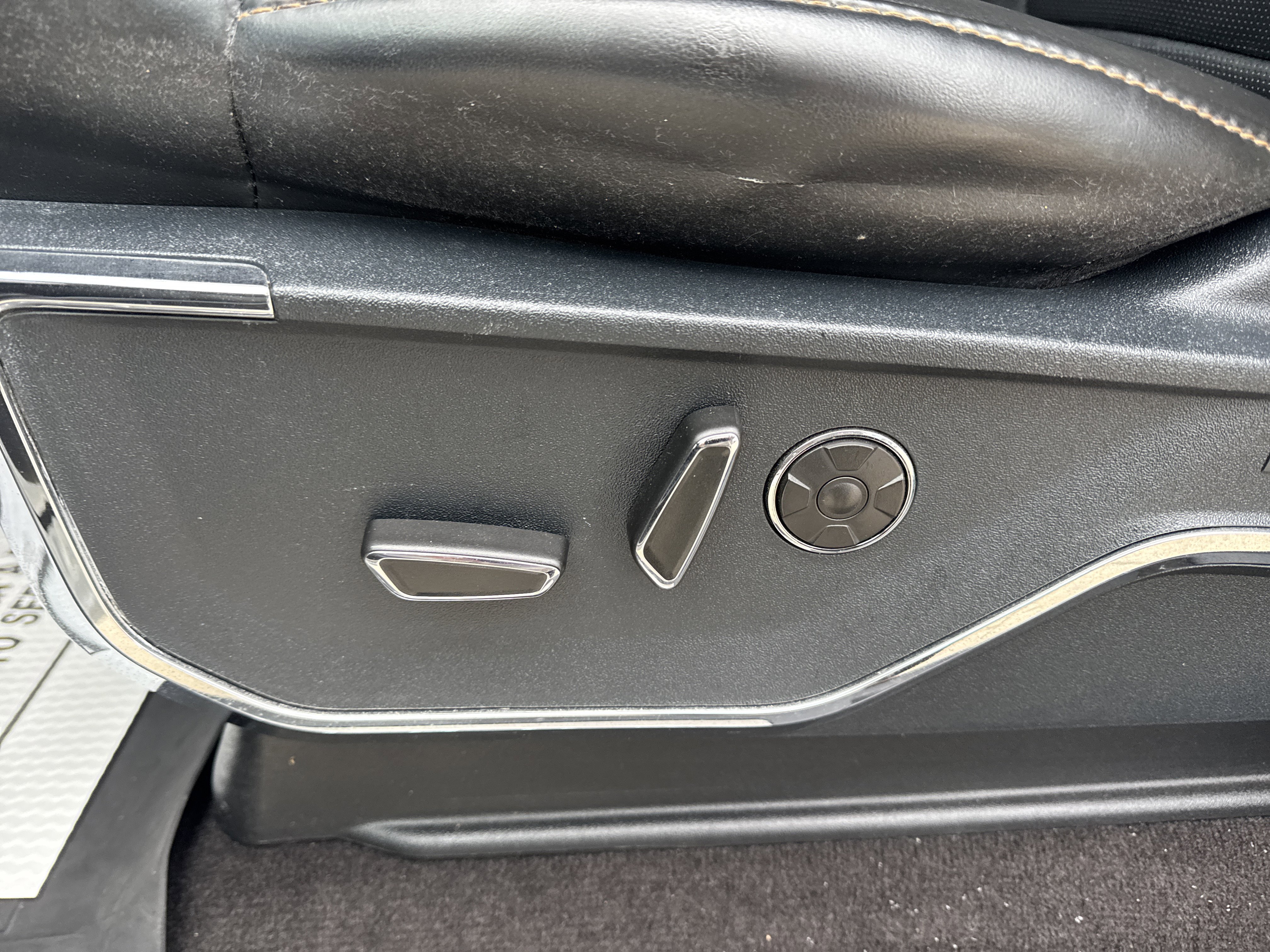 Certified 2021 Ford F150 Platinum w/ Equipment Group 701A High image 11