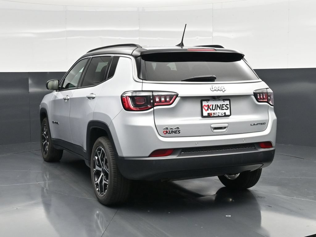Used 2025 Jeep Compass Limited AWD/4WD image 11