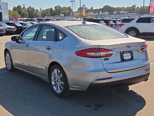 Certified 2020 Ford Fusion SE FWD image 5