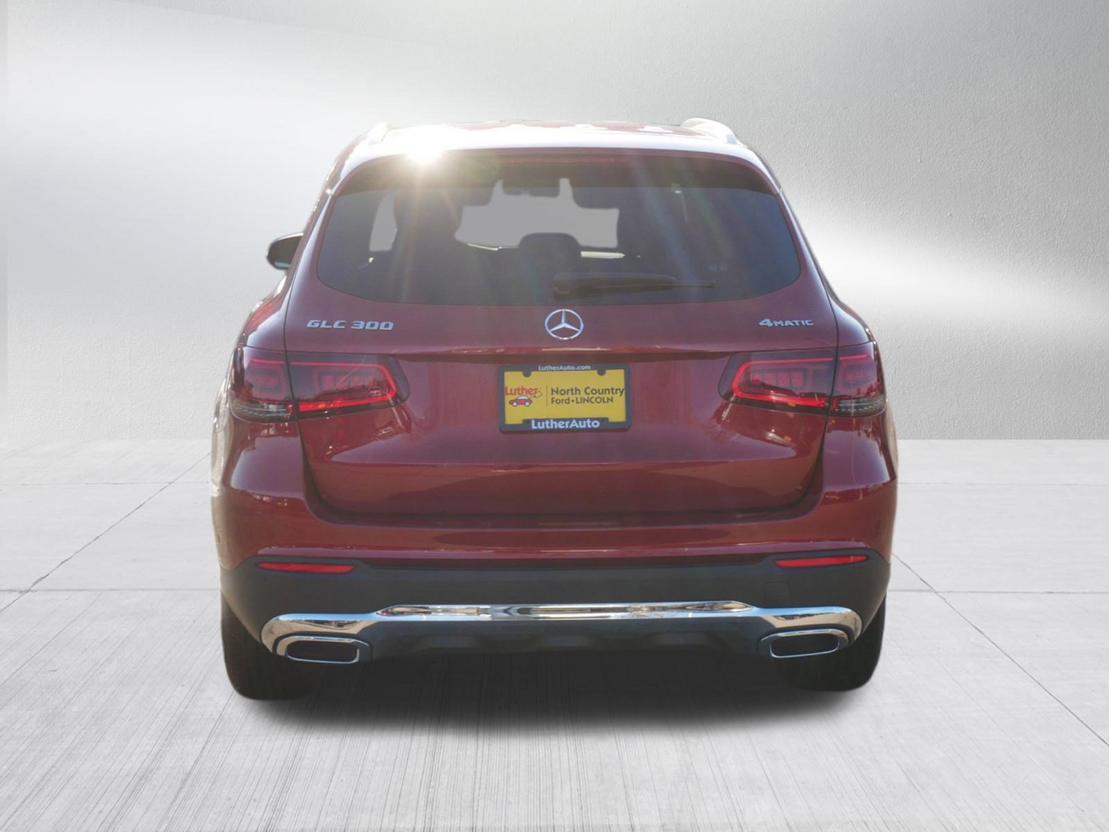 Used 2022 Mercedes-Benz GLC 300 4MATIC image 4