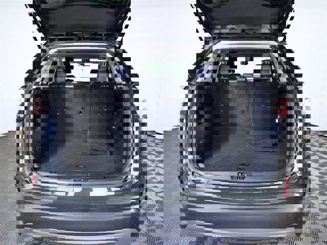 Certified 2023 Ford Edge SEL image 9