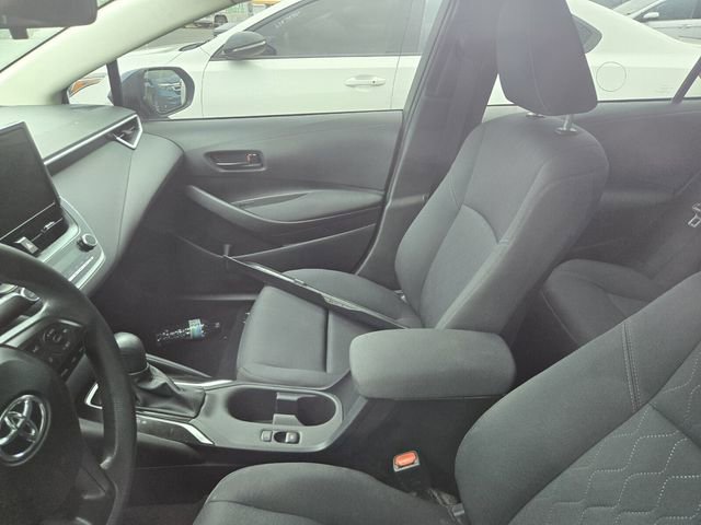 Used 2023 Toyota Corolla LE w/ LE Convenience Package FWD image 3
