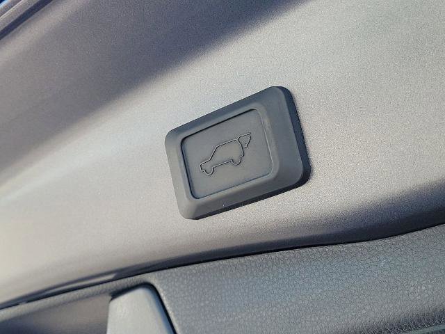 Used 2023 Toyota RAV4 XLE w/ Convenience Package FWD image 12