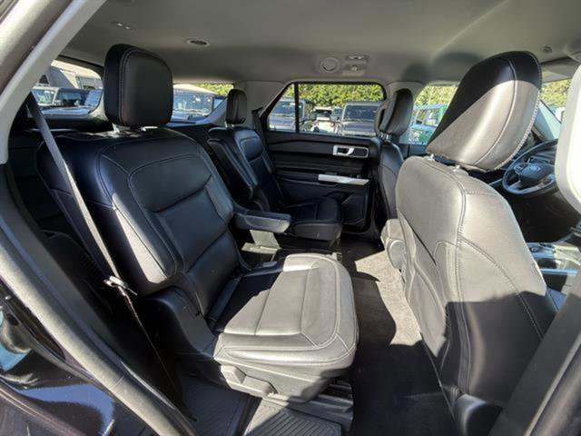 Certified 2021 Ford Explorer XLT w/ Equipment Group 202A image 27