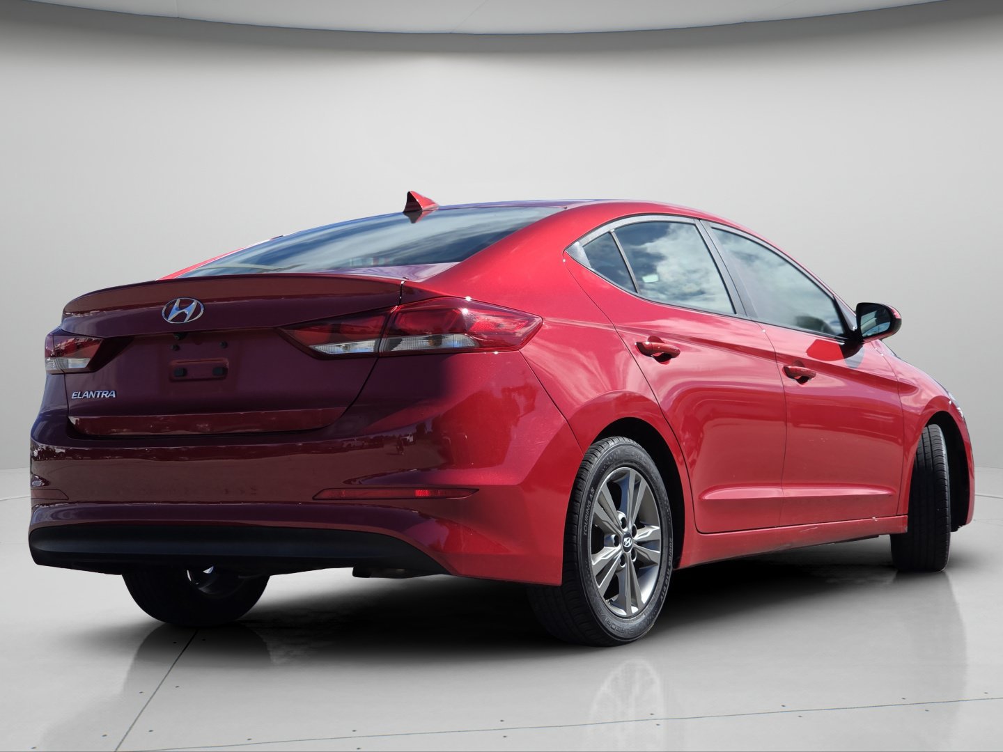 Used 2017 Hyundai Elantra SE FWD image 18