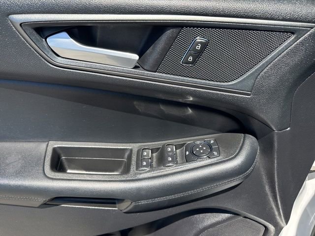 Certified 2021 Ford Edge SE FWD image 13