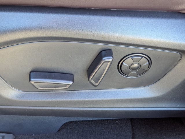 Certified 2025 Ford Explorer Platinum w/ Ultimate Package image 18